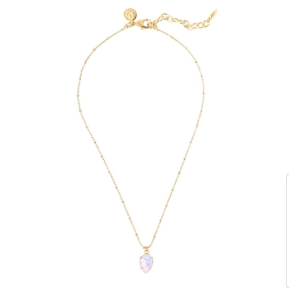lauren hope Jewelry - Lauren Hope Goldtone rose Opaque bella necklace